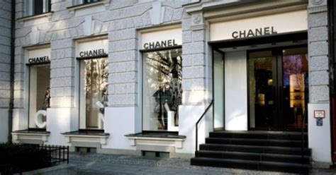 avenue montaigne chanel|montaigne paris.